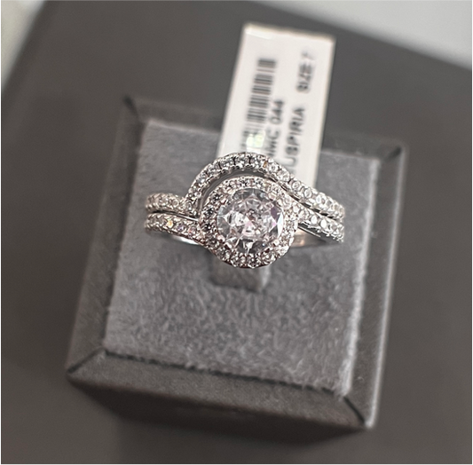 Suspiria Ring Round Cut CZ Solitaire Center with Band